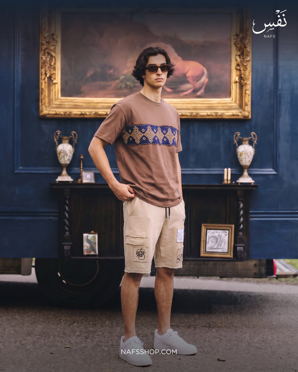 Ornament Patch Tee — Taupe, salon campaign